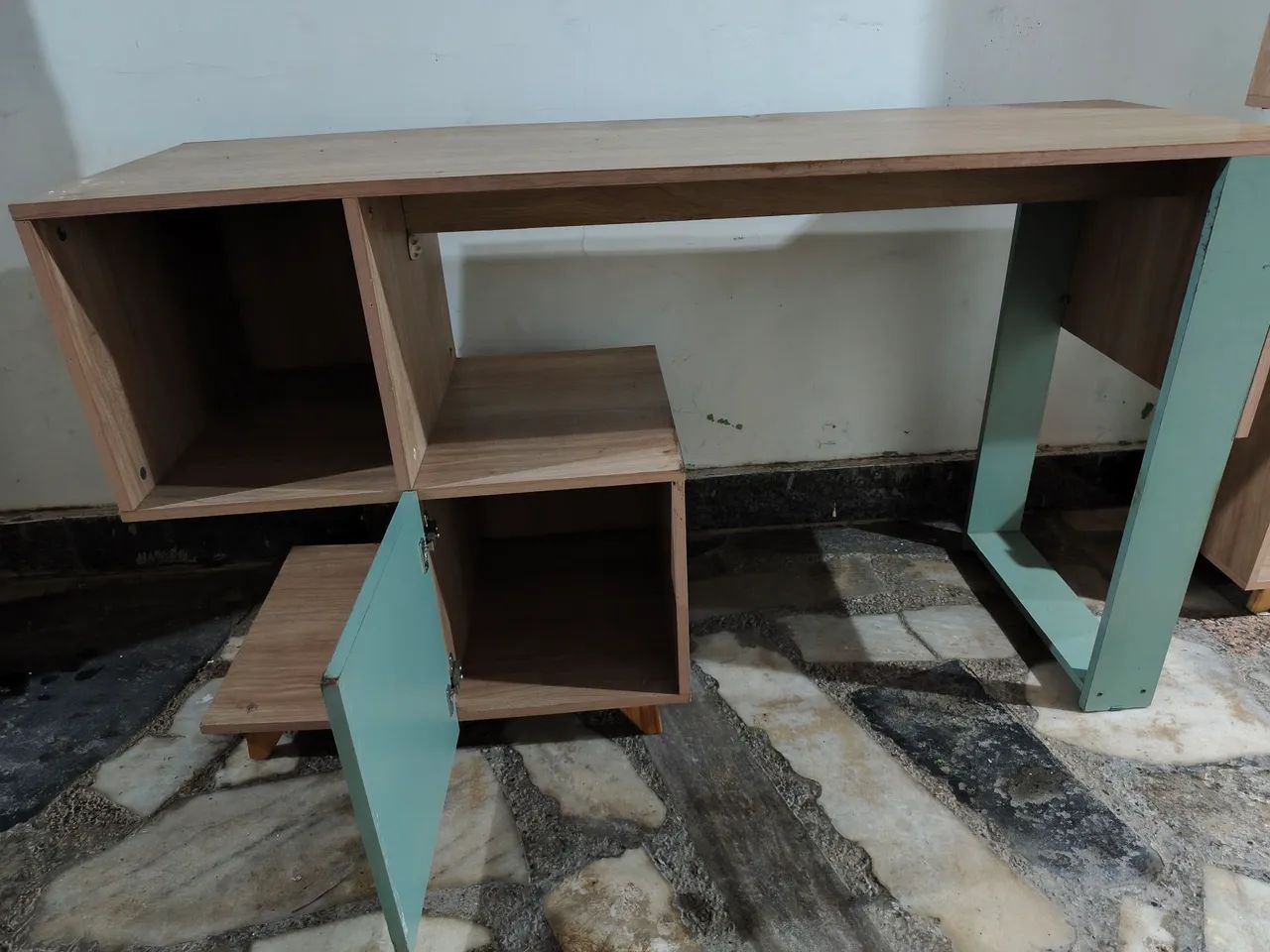 Mesa e armário de escritório  - Foto 2
