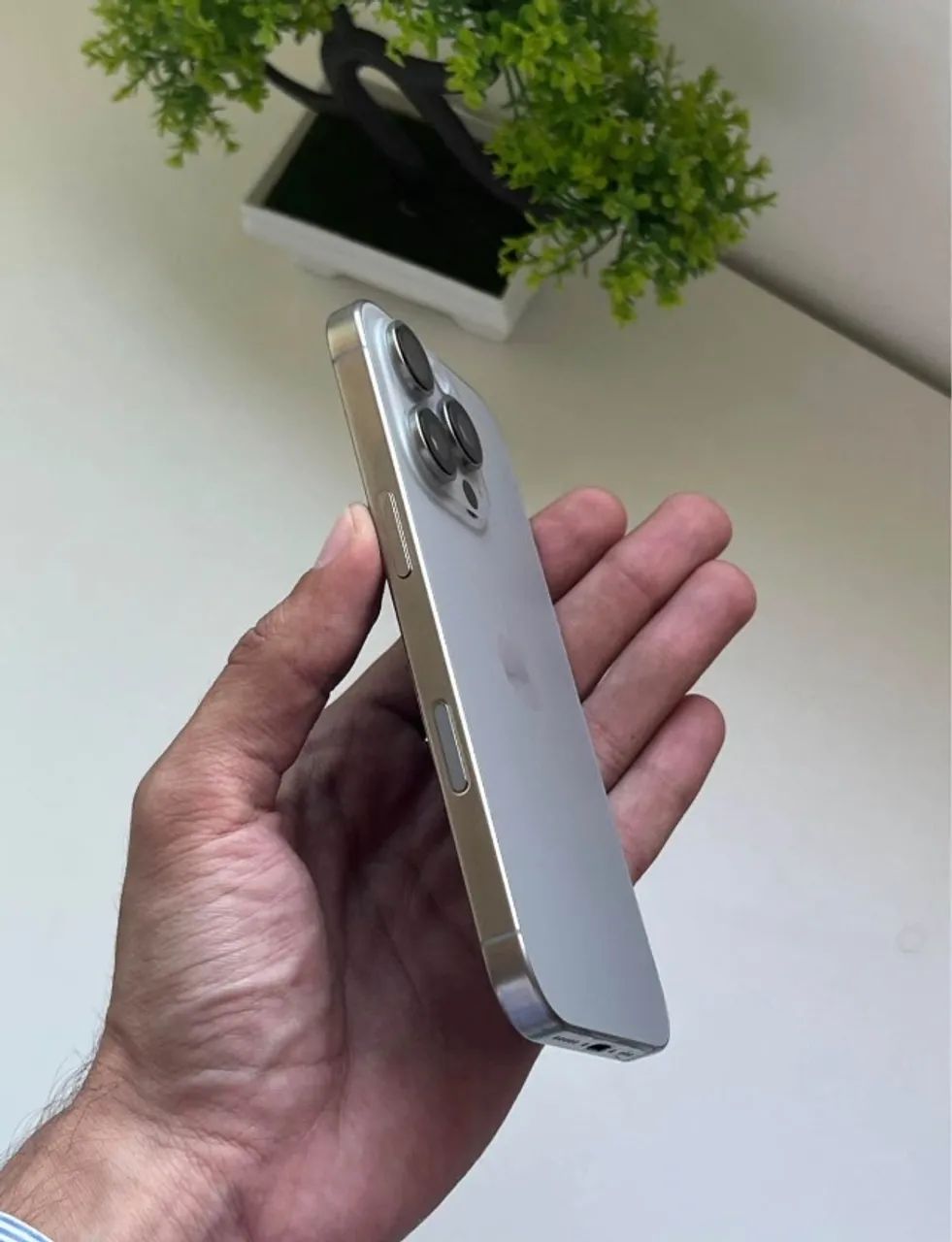 IPHONE 16 PRO ZERADO - Foto 2