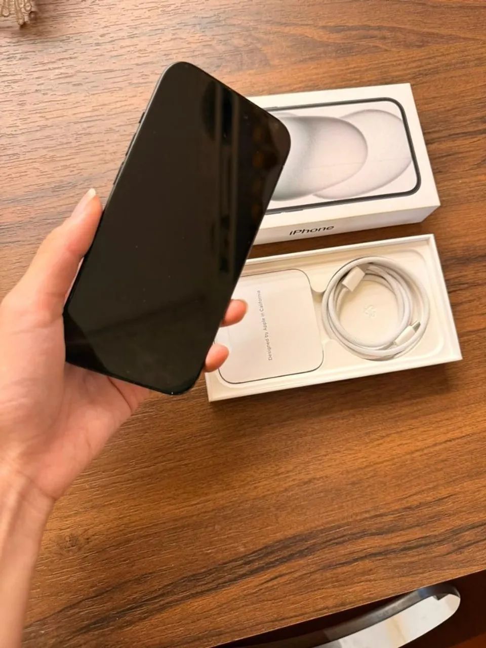 Apple iPhone 15 256GB 本体+箱 Apple iPhone 15 (256 GB) - Azul | Parcelamento sem juros