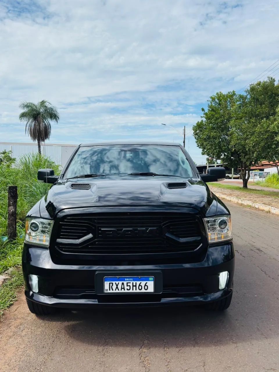Ram Classic 1500 CLASSIC LAR. NIGHT ED 5.7 4X4 AUT. 2022