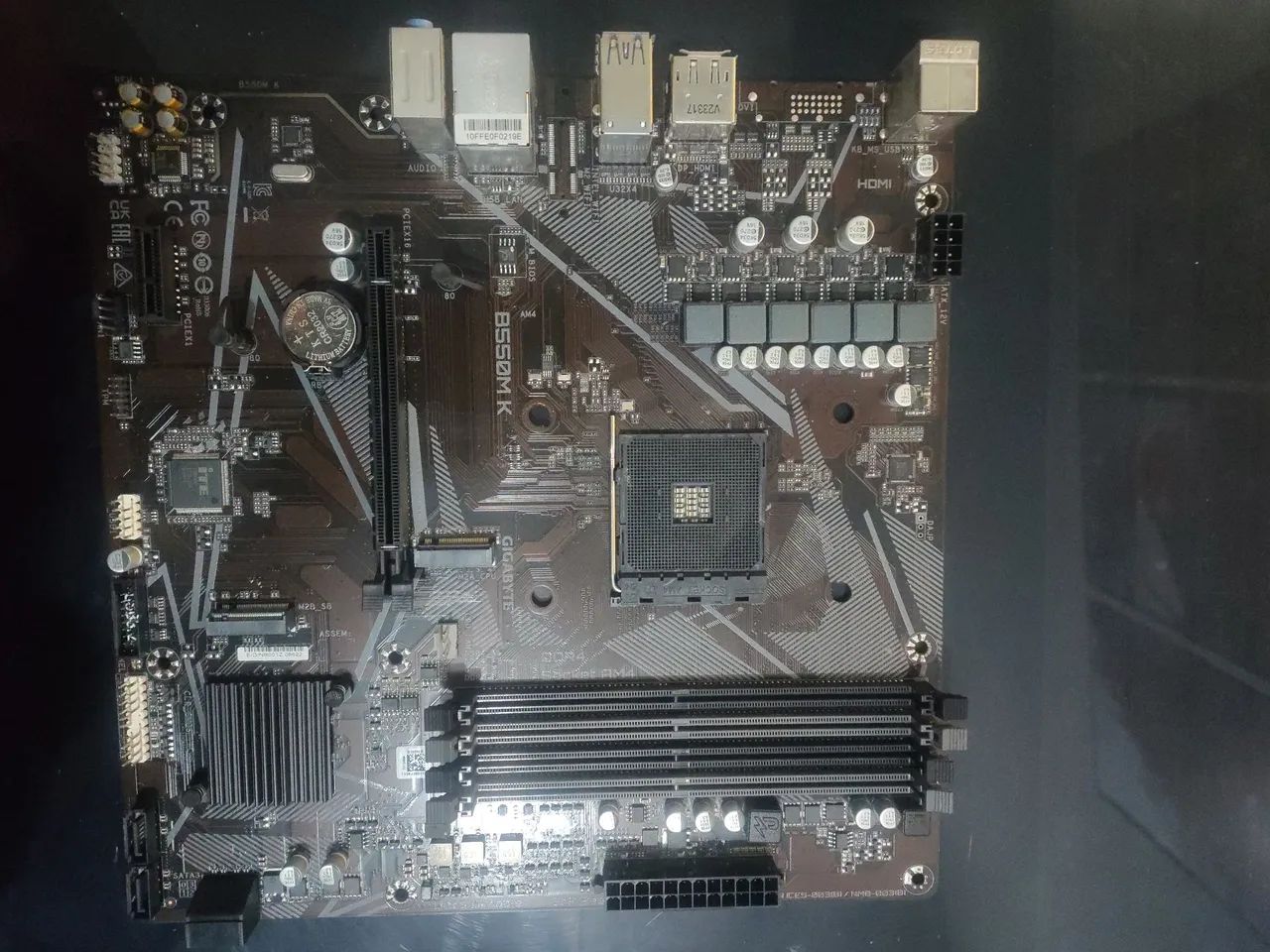 Placa mãe Gigabyte B550m K 