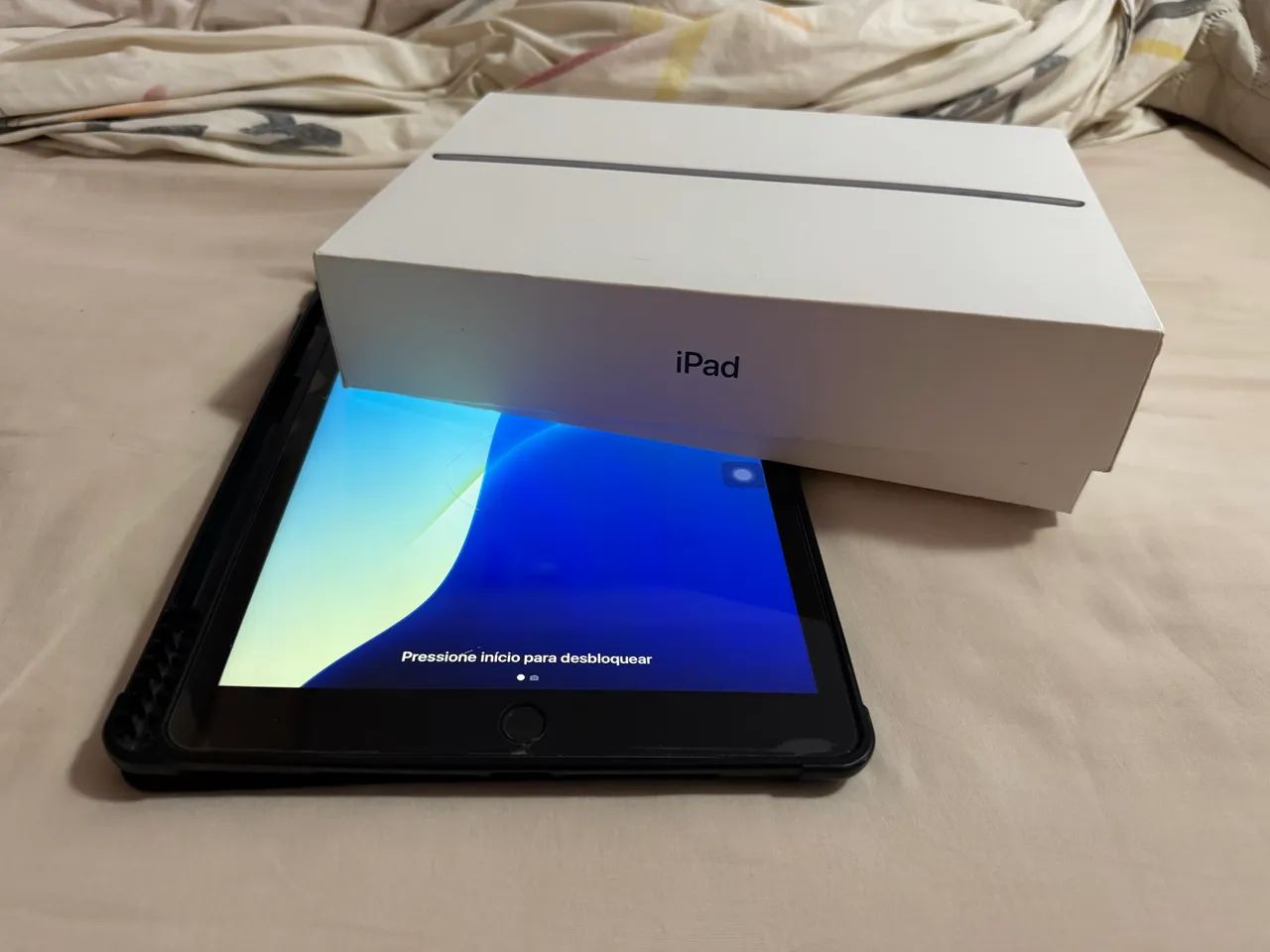 iPad 8ª Gen 32GB + Capa
