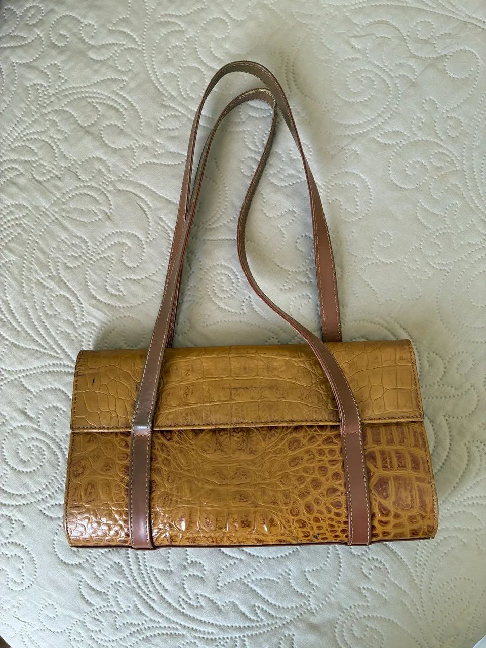 Bolsa feminina em couro legítimo 