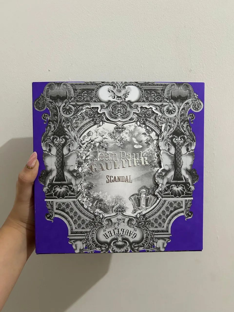 Perfume Scandal original + hidratante  - Foto 2