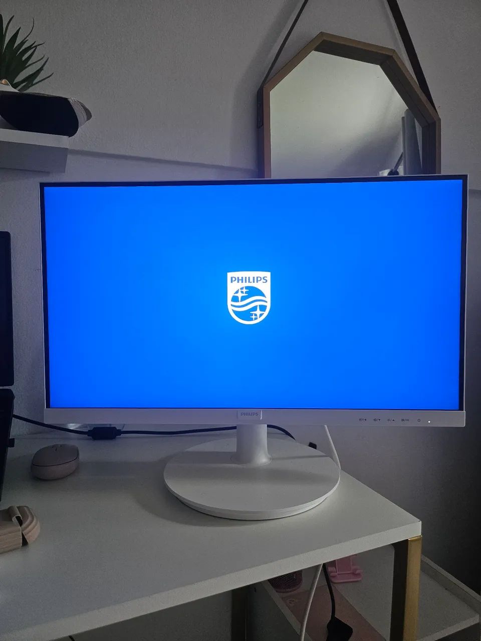 Monitor Philips Led 21.5 polegadas branco