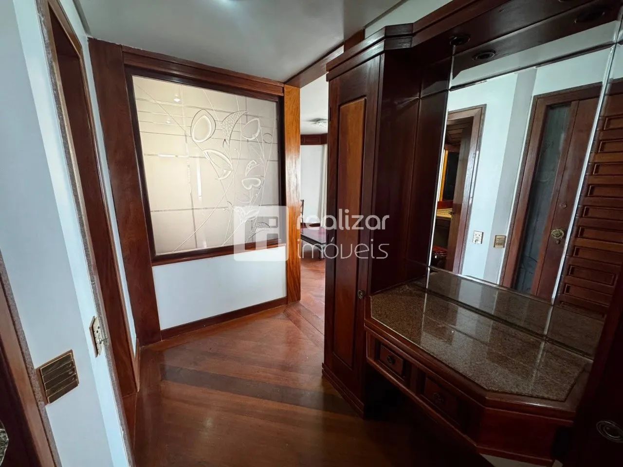 Apartamento de 4 dormitórios na Beira Mar - Foto 2