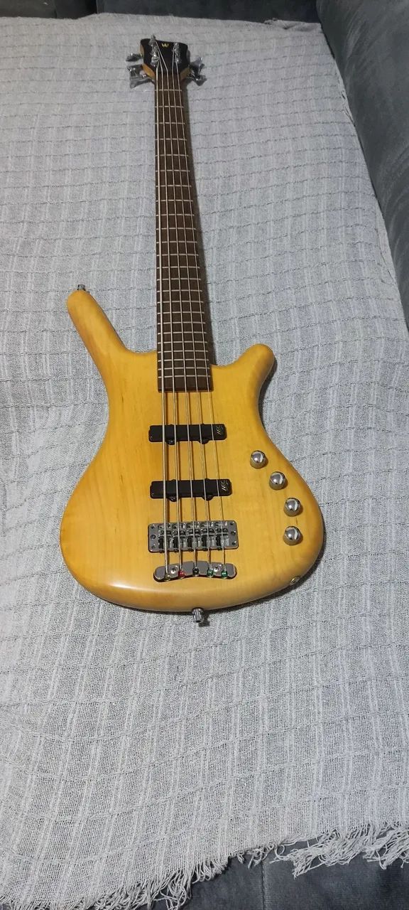 Contrabaixo Warwick 5 cordas