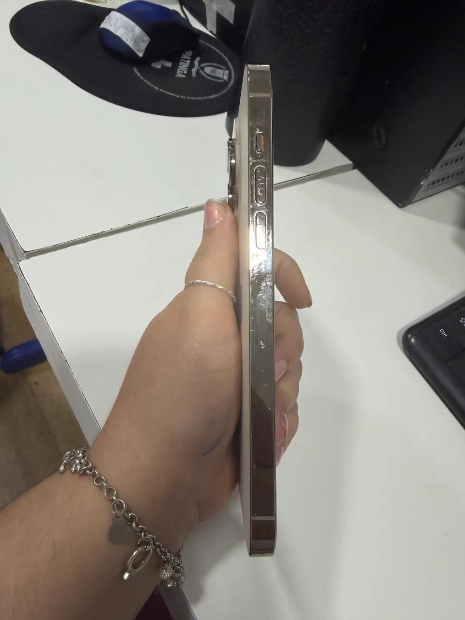 iPhone 14 Pro Max 256gb - Foto 3