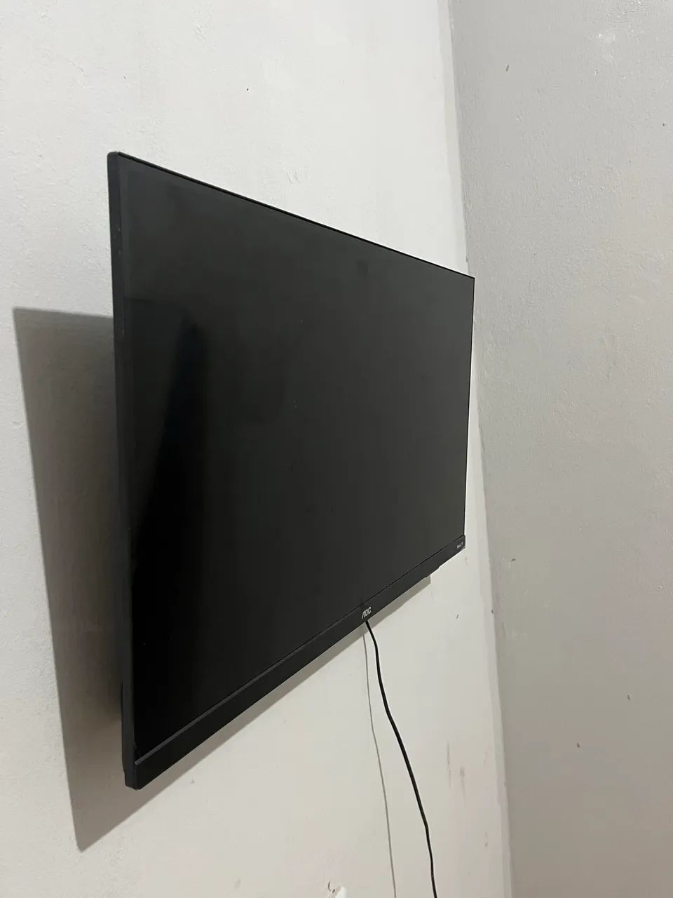 Vende-se Smart TV 32 polegadas para parede( sem pés) - Foto 4