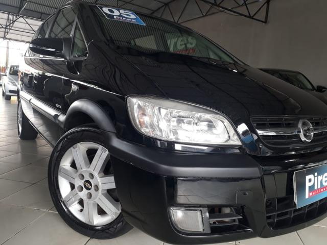 Gm - Chevrolet Zafira Elite
