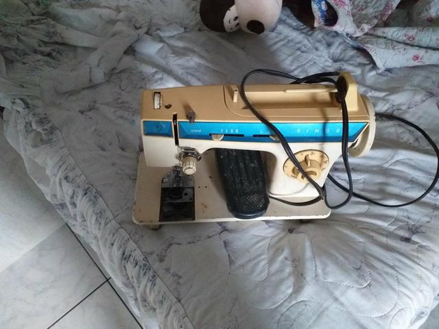 Vendo macina de costura