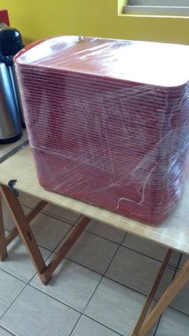 6, reais cada !metade do que paguei Bandeja nova! 3 vezes usada sem detalhes!100 PEÇAS - Foto 3