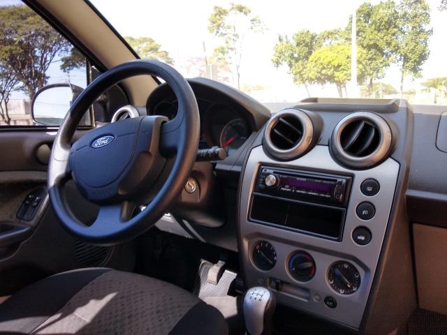 Ford Fiesta 2014 1.6 - Foto 3