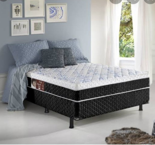 Cama box de casal com 7cm de espuma
