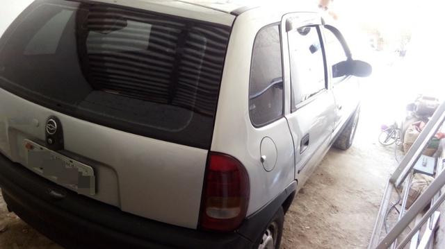 Corsa 99 Básico - Foto 15
