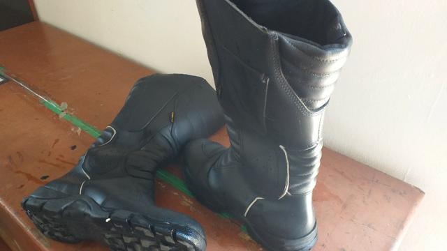 Bota Motociclista novinha - Foto 2