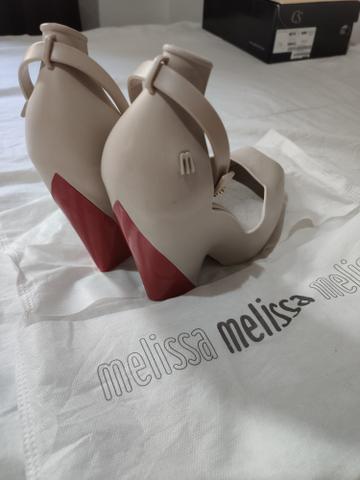 Sandália de marcas - Foto 2