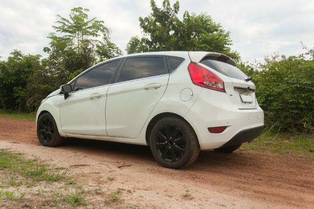 Ford Fiesta Hatch SE - Excelente estado - Foto 4