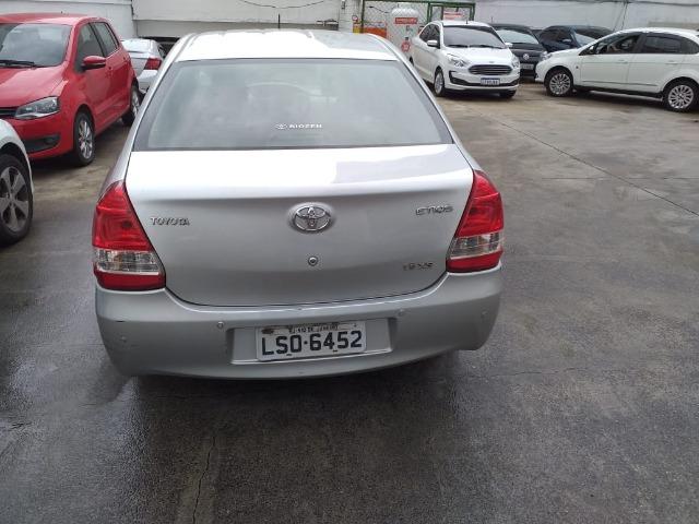 Etios Sedan XS Aut 2017 10mil+959 - Foto 5