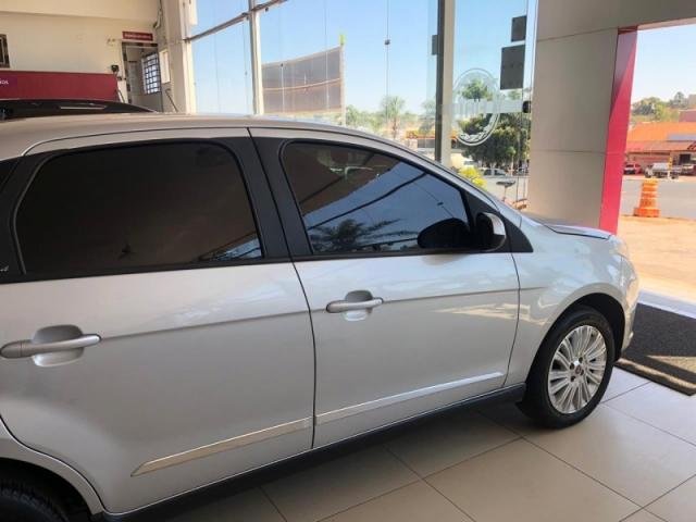 FIAT GRAND SIENA 1.6 MPI ESSENCE 16V 2016 - Foto 14