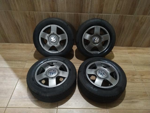 Rodas 14" com Pneus 185/65/14 86H Novos (Cartão 10X)