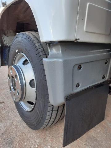 Vw 7-100 / 7100 baú - Foto 9