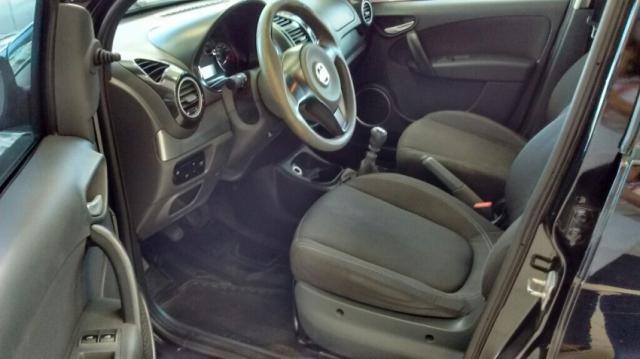 FIAT GRAND SIENA ATTRACTIVE 1.4 8V Preto 2015/2016 - Foto 5