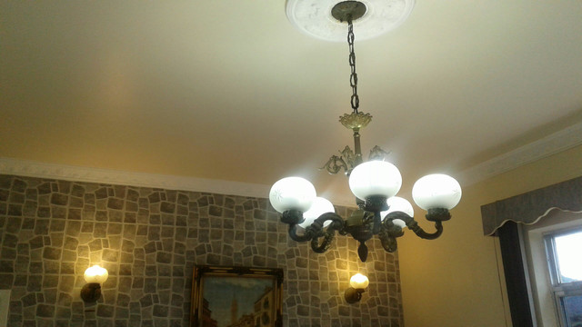 Lustre e luminárias de bronze - Foto 2