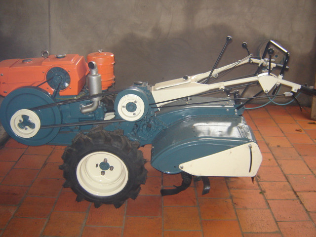Micro trator tobatta 14CV - Foto 4
