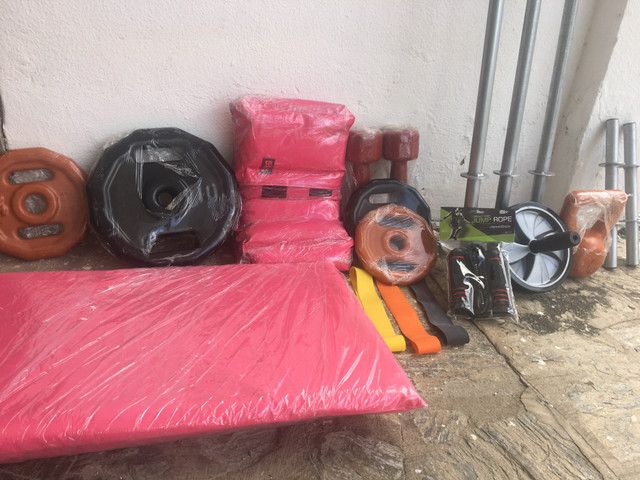 Melhor preço ! Barras / Caneleiras / Step / Tudo pra treinar em casa