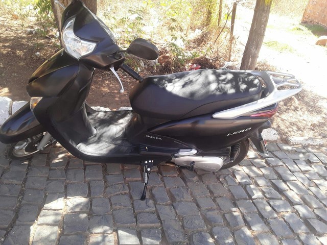VENDE-SE UMA MOTO HONDA LEAD 110, 2014