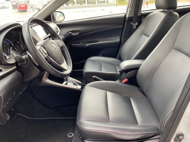 Yaris XLS Sedan 1.5 Automático 2019 - Foto 11