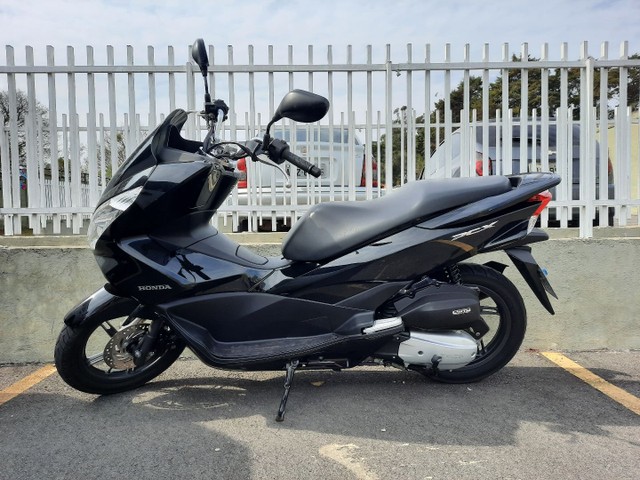 HONDA PCX 150 AUTOMÁTICA PENAS 11 MIL KM PARTICULAR