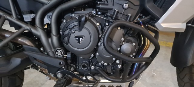 MOTOCICLETA TRIUMPH TIGER 800 XCX