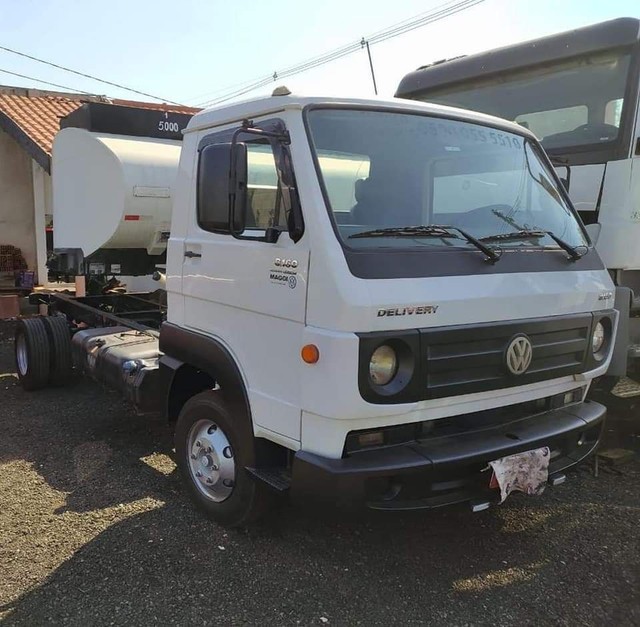 CAMINHÃO VOLKSWAGEN 8160 ANO 2014