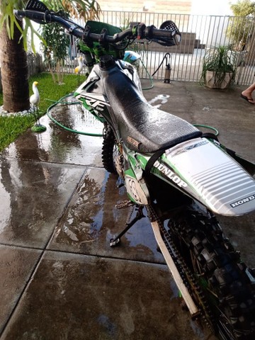 MOTO DE TRILHA