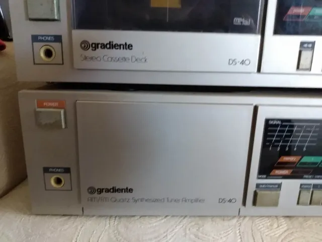 Aparelho de Som Gradiente, Toca Fitas, Rádio, Toca Discos, Equalizador 2  Caixas Acústicas a Retirar, Produto Vintage e Retro Gradiente Usado  92034812