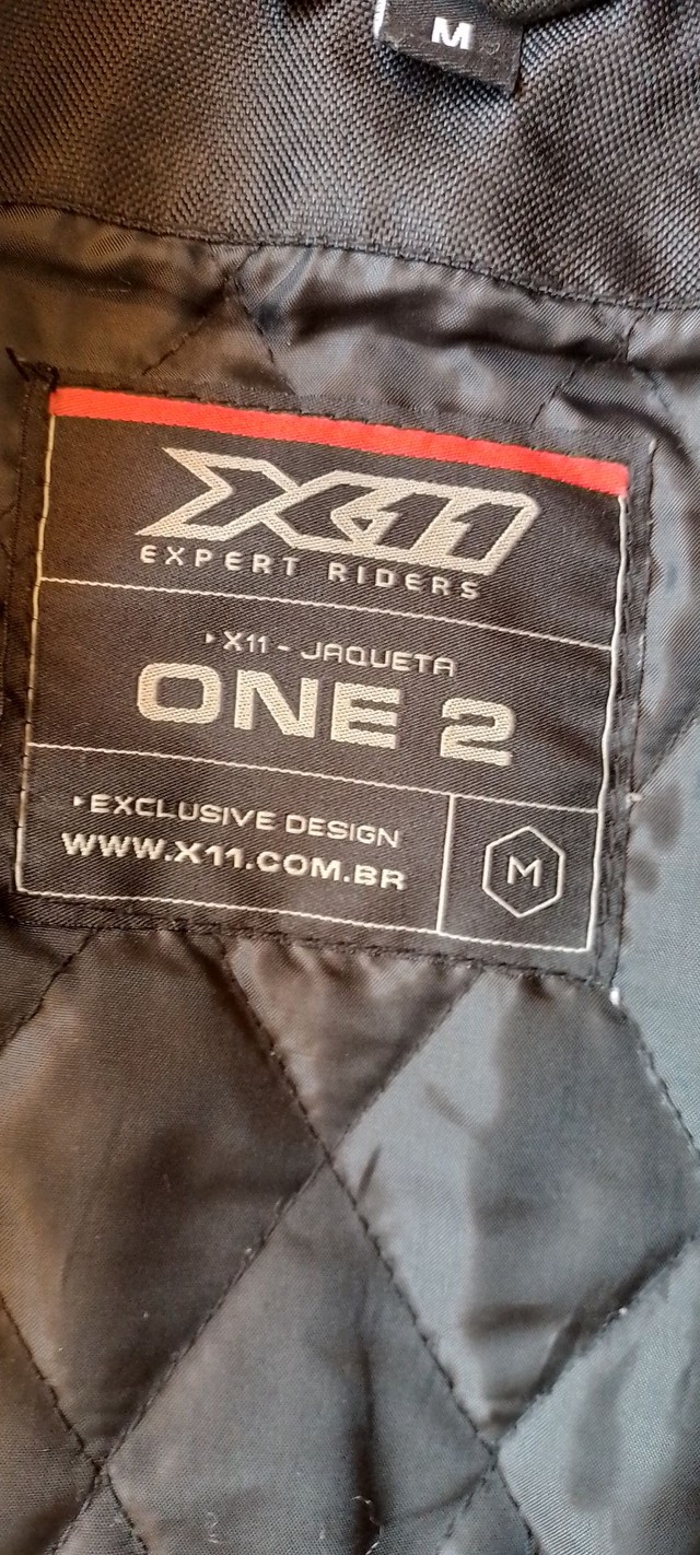 Capacete,jaqueta e bota para motociclista