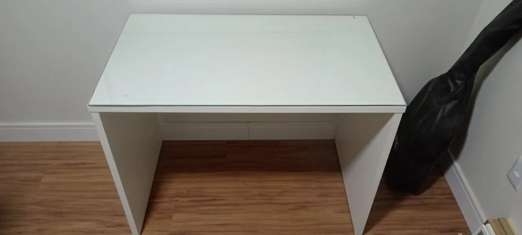 Mesa para escritório ou estudos 100x60x76 c/ vidro
