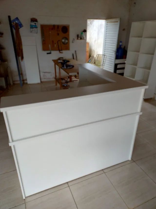 Balcão em L/caixa/recepção  - Foto 3