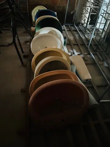 Pias de banheiro antigas e seminovas  - Foto 2