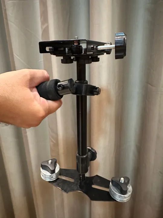 Câmera Canon EOS Rebel T5i (vários acessórios)