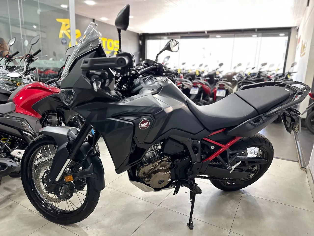 Moto Honda CRF 1100 ÁFRICA TWIN  DCT 2023  - Foto 2
