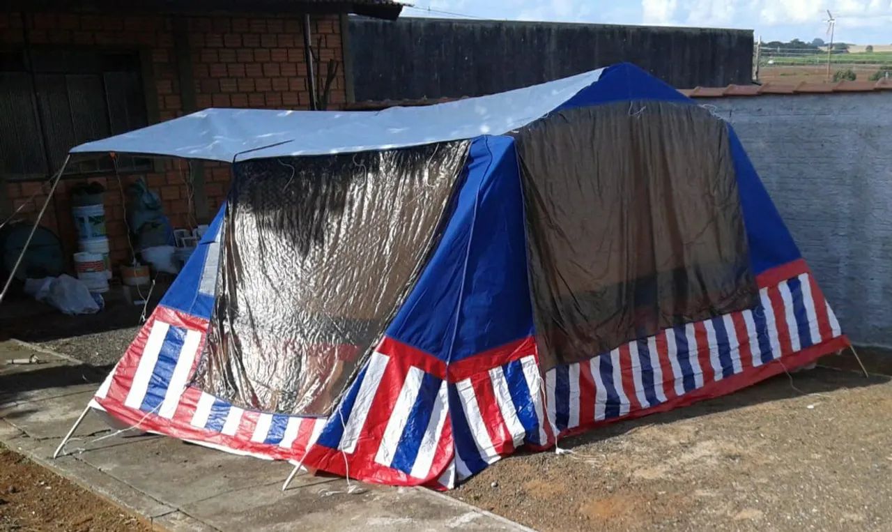 Barraca de Camping Mod. Pampa 5 Com Varanda. Marca Yanes