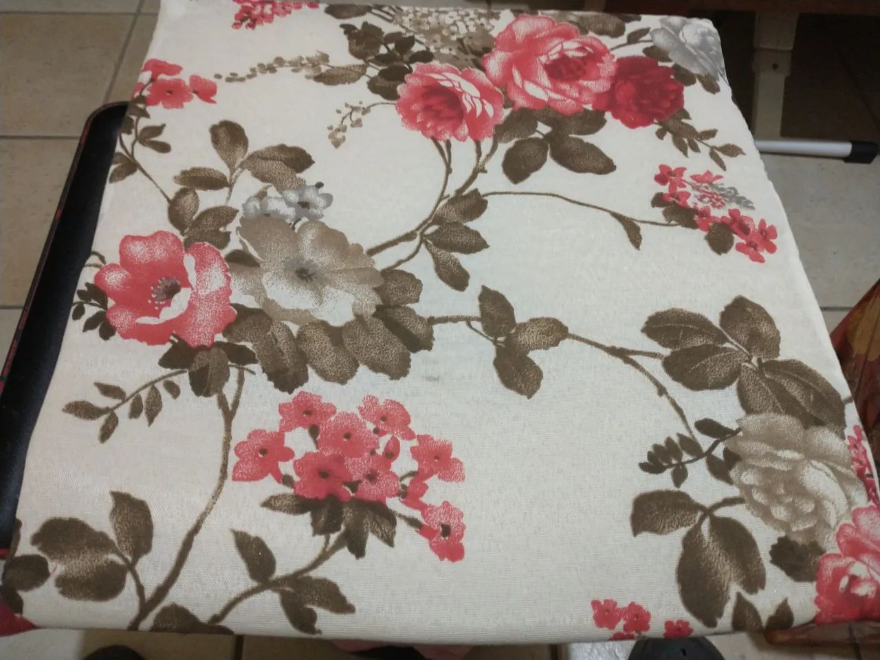 Lote com 4 assentos de cadeira - Foto 4