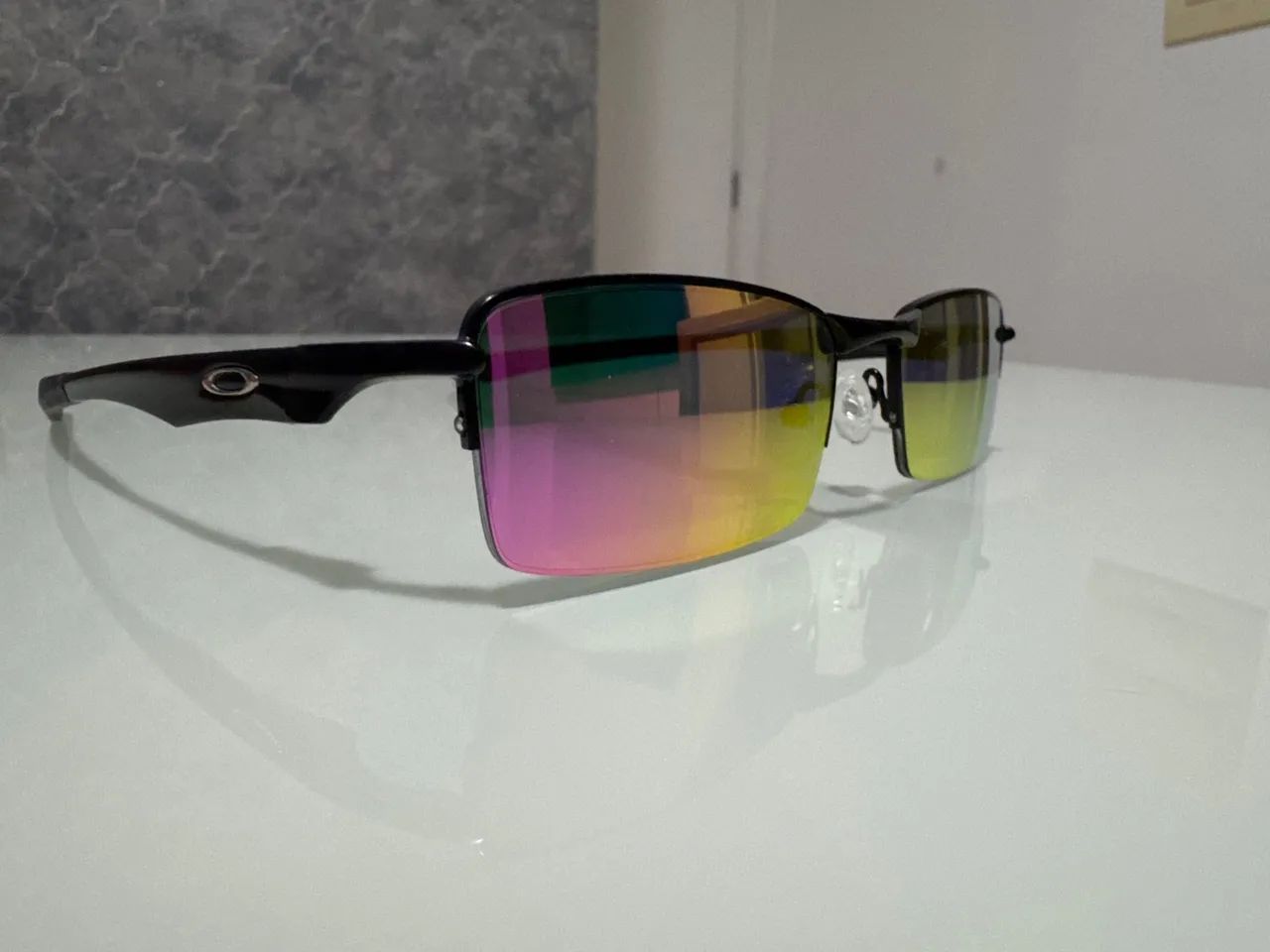 Óculos de Sol Oakley - Preto com Lentes Degradê