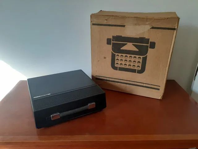 Máquina de escrever mecânica