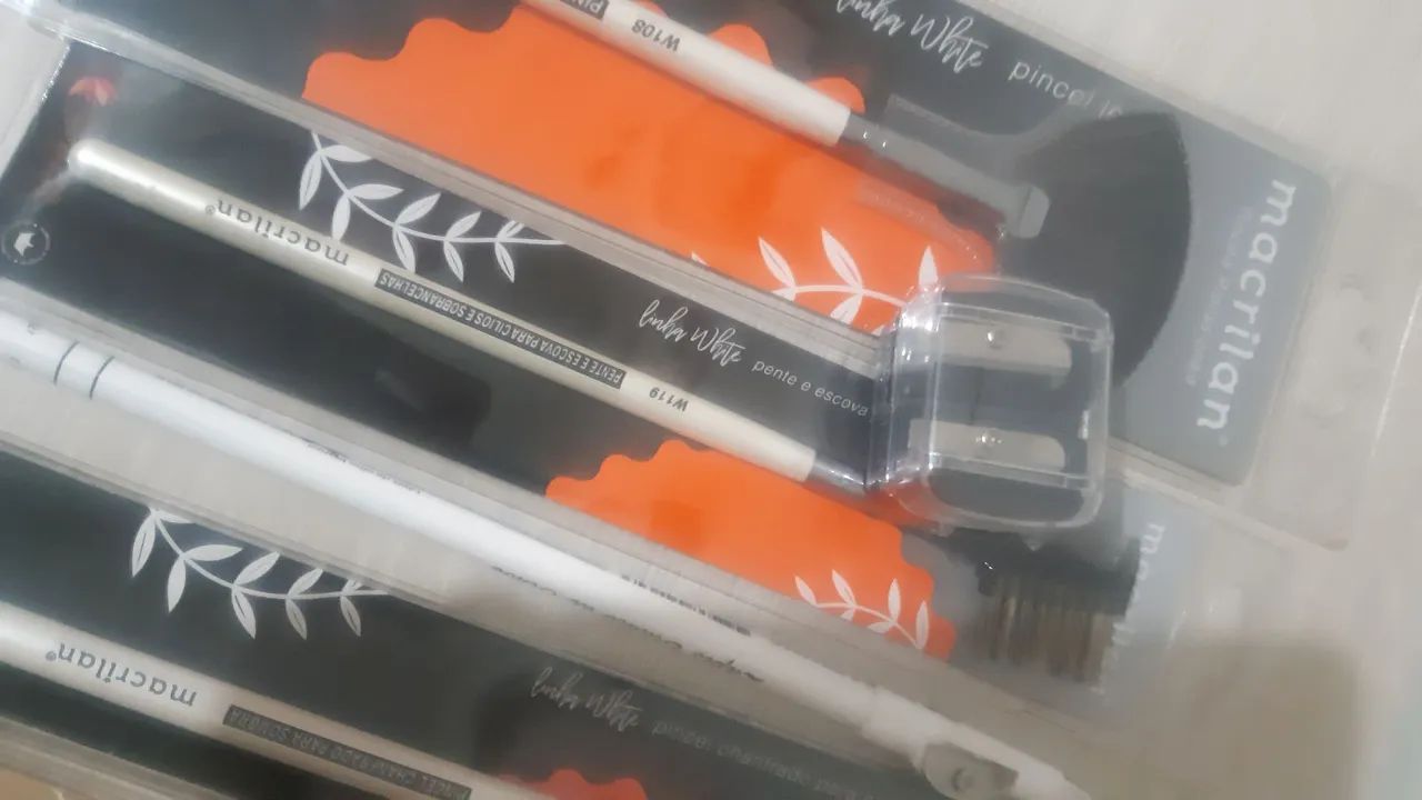 Pincéis e acessórios para maquiagem - Foto 5