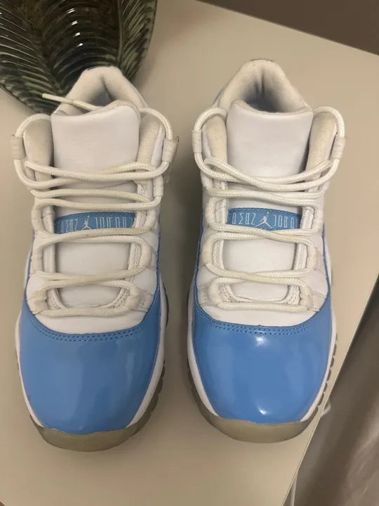 Jordan 11 número 34,5