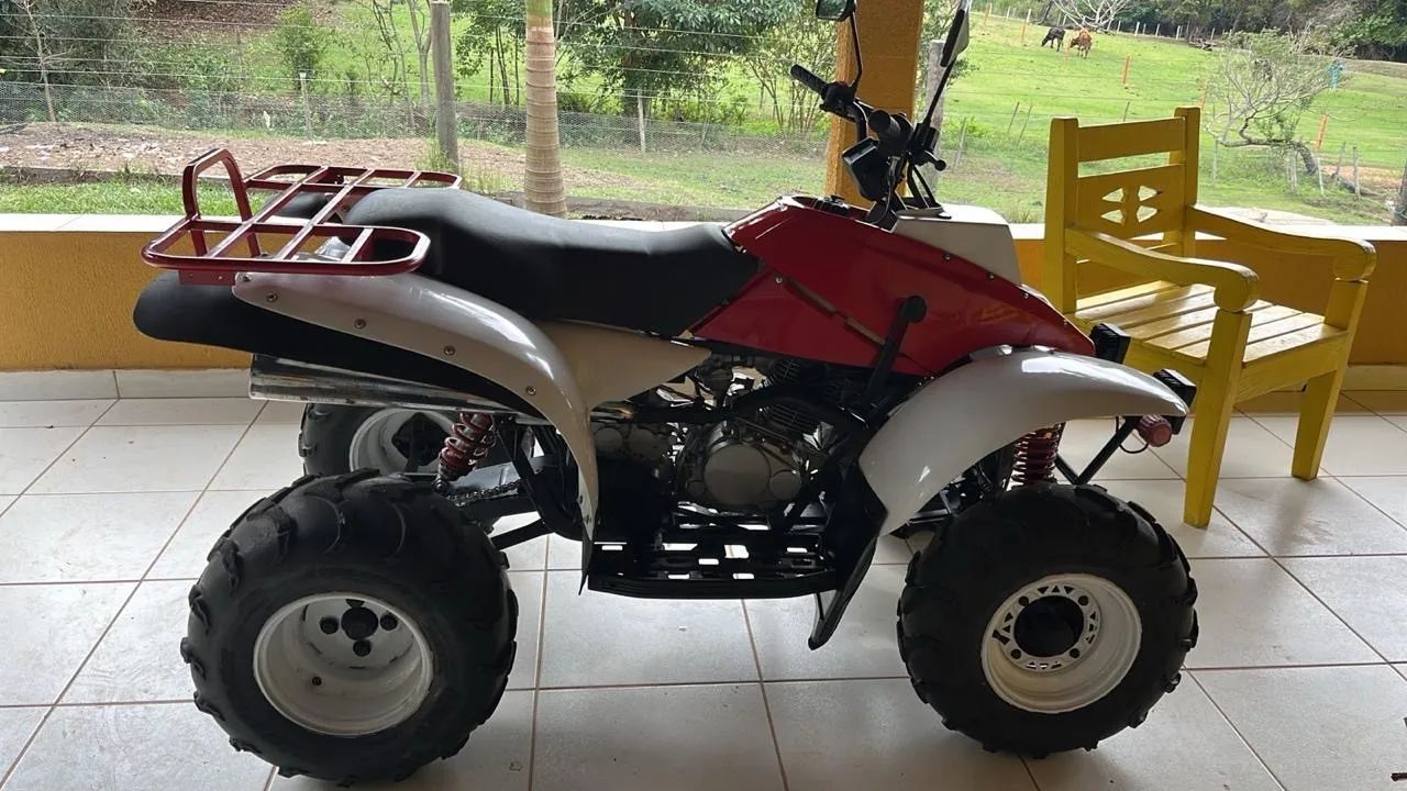 Vendo ou troco por moto ou mini vaca um quadriciclo polares 1997 motor Honda oportunidade  - Foto 3